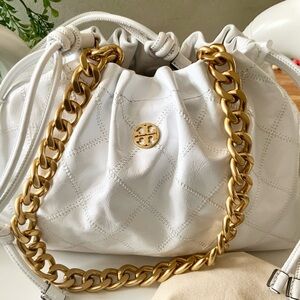 NWT TORY BURCH WILLA GLAZED LEATHER LARGE E/W DRAWSTRING BAG $850